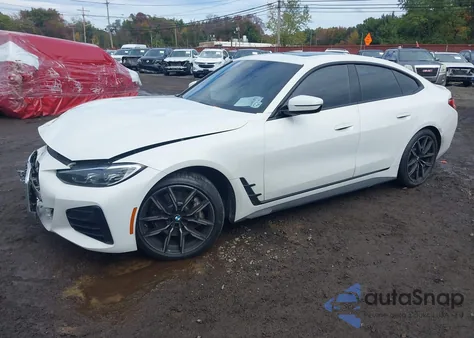 2022 BMW 430I Gran Coupe z USA, uszkodzony, nr VIN WBA63AV00NFL96433